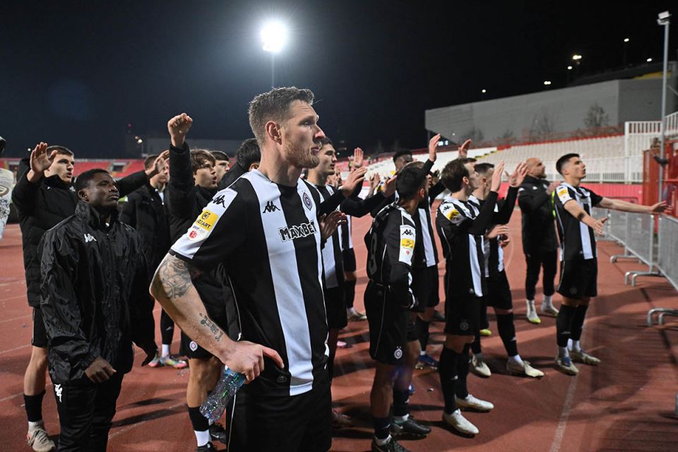 Igrači Partizana posle poraza od Vojvodine (5).jpg