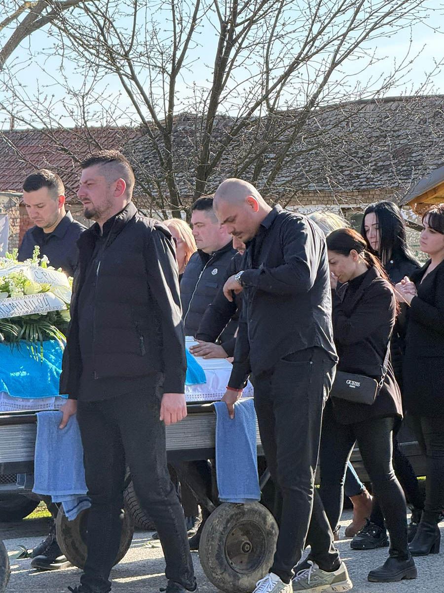 sahrana Dragan Lazić (8).jpg