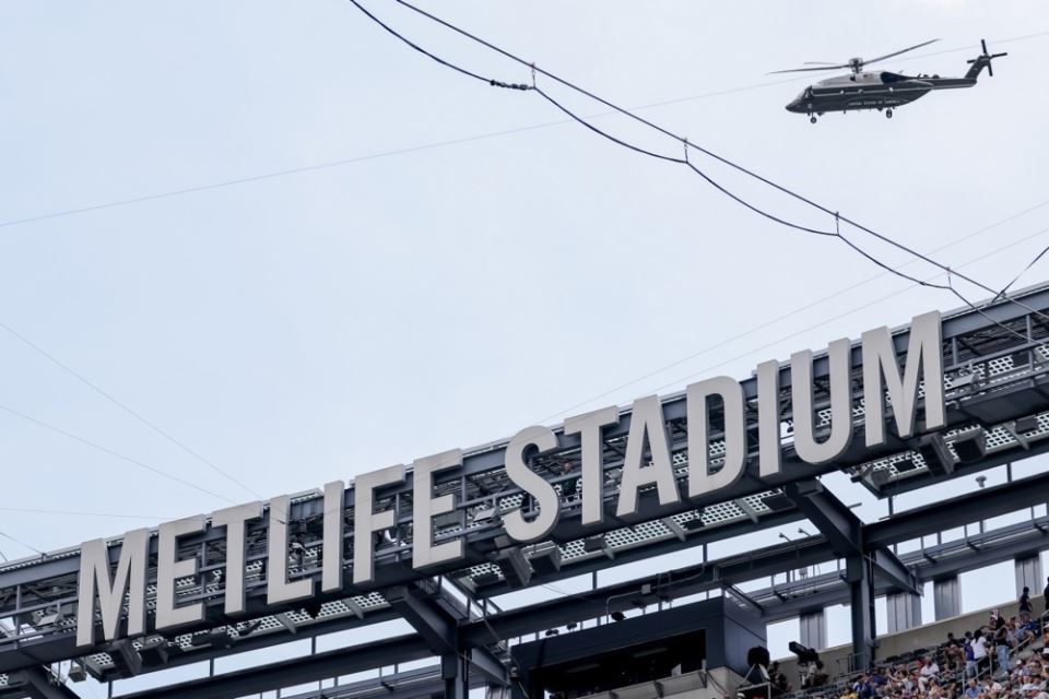 Helikopter nad Metlajf stadionom na kojem će se igrati finale Mundijala 2026