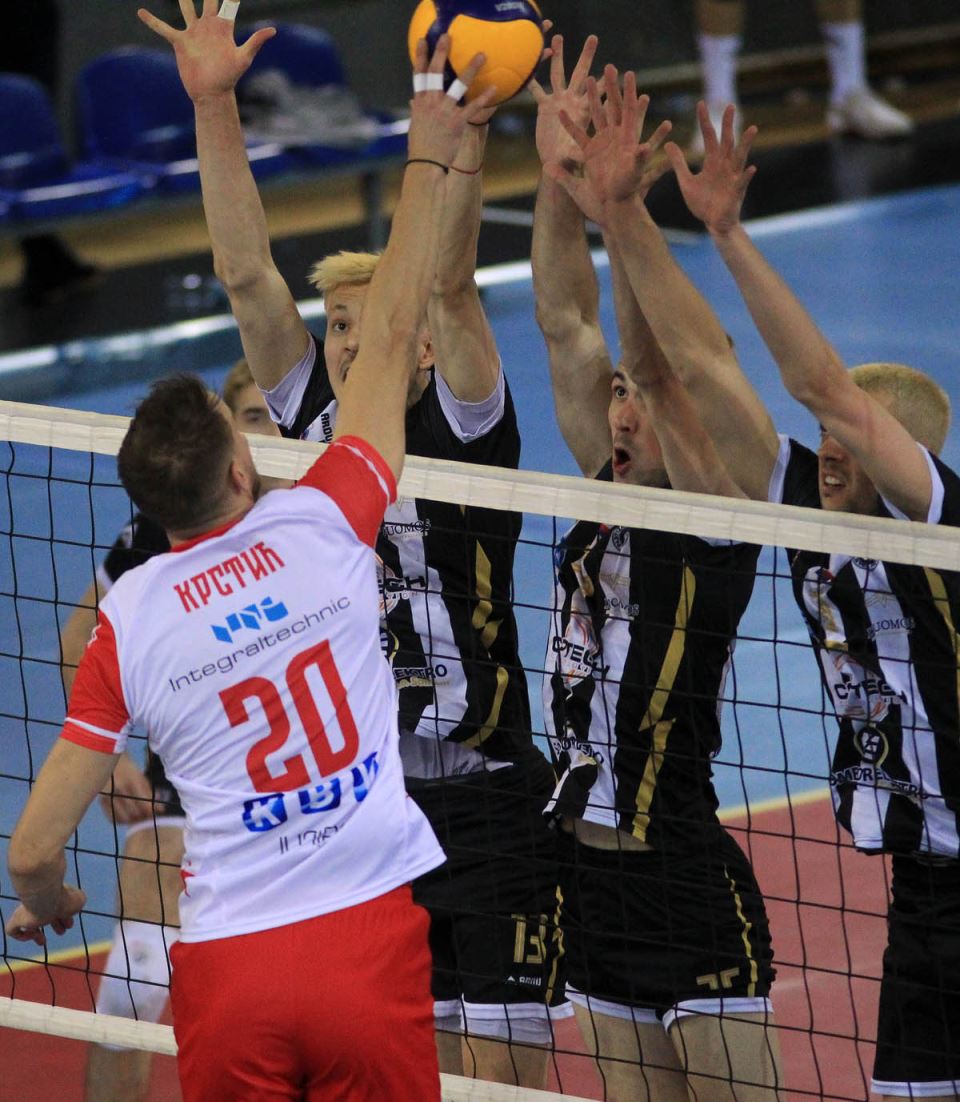 Crvena Zvezda - Partizan odbojka (1).jpg