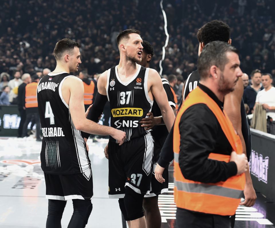 Mateuš Ponitka u sukobu sa navijačem