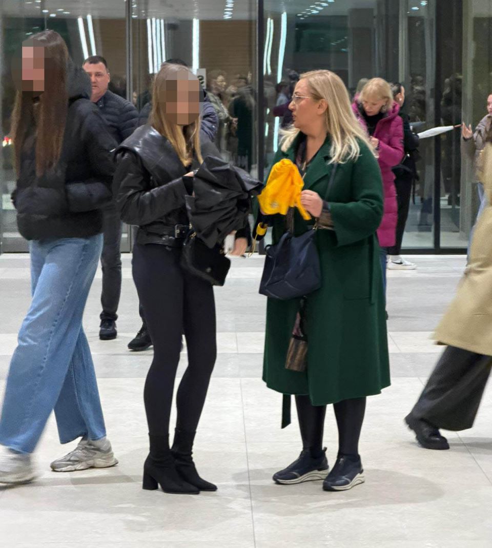 Leontina sa ćerkom  (2).jpg