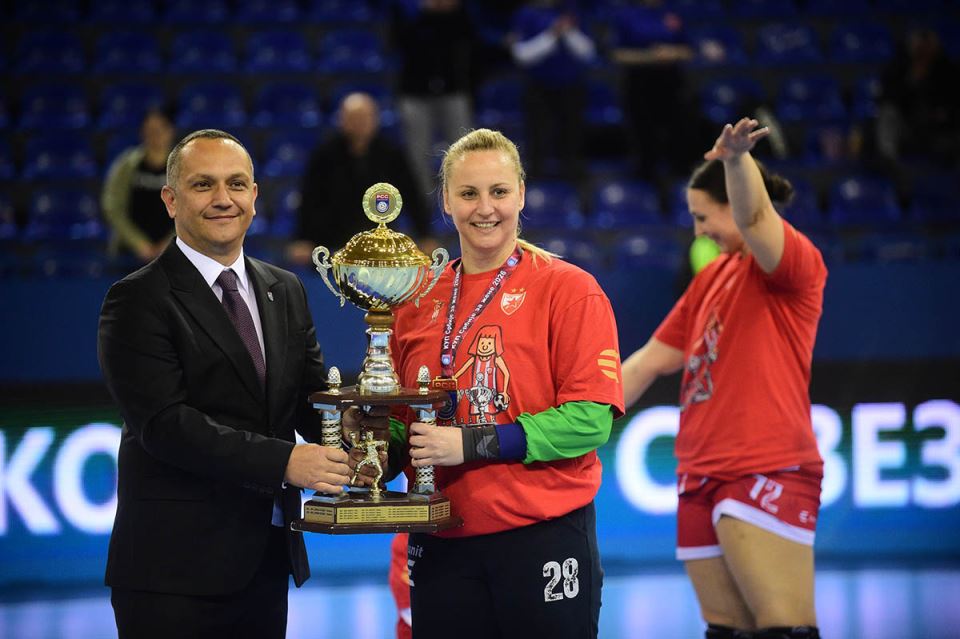 Rukometašice Crvena zvezda - Bor (1).jpg