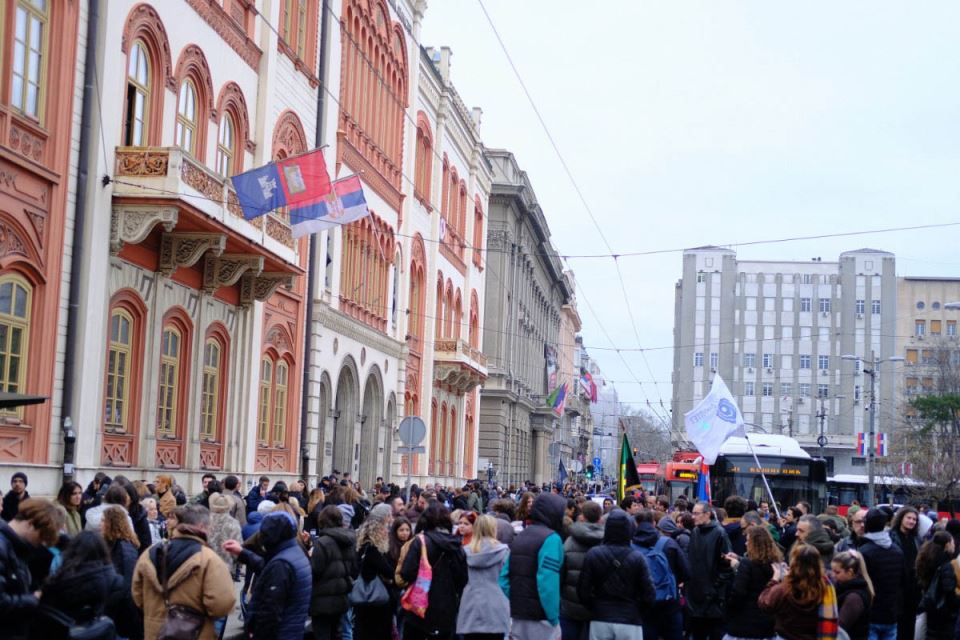 Protest ispred Rektorata (2).jpg