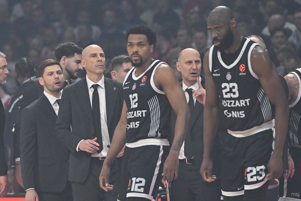 Crvena zvezda - Partizan (10).png