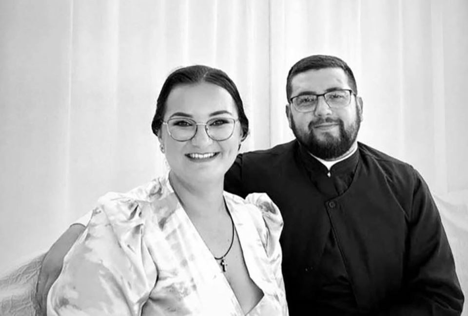 Sveštenik Nenad Mitrić sa suprugom Nedeljkom