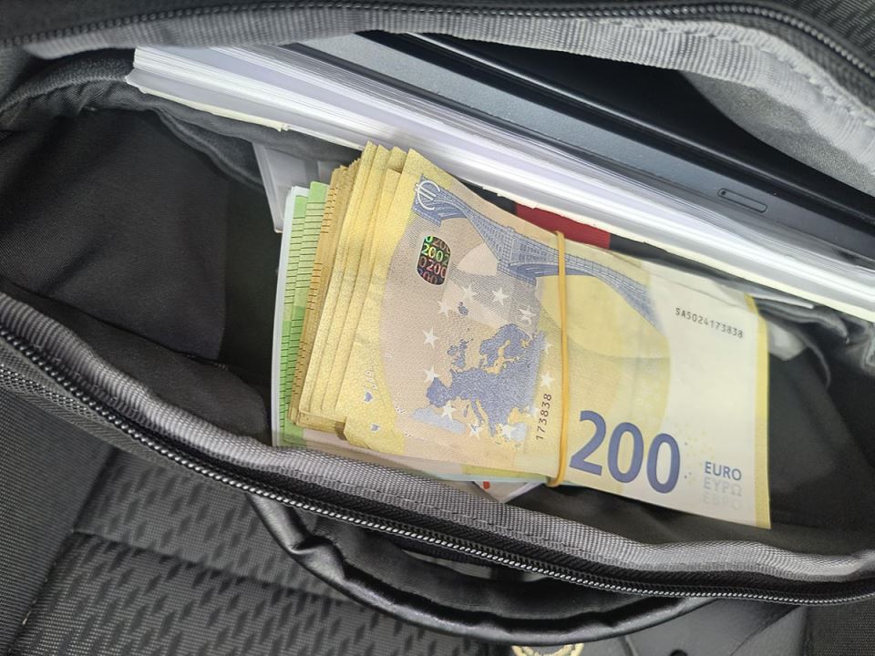 Krijumčarenje novca (1).jpg