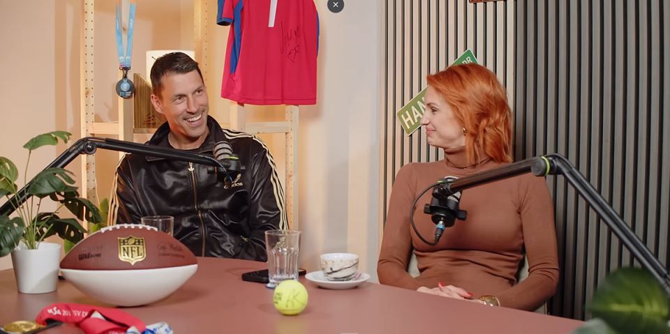 Anja Mit sa partnerom prvi put u emisiji (1).png