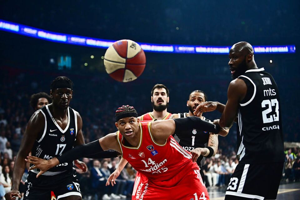 Partizan vs Crvena zvezda (15).jpg