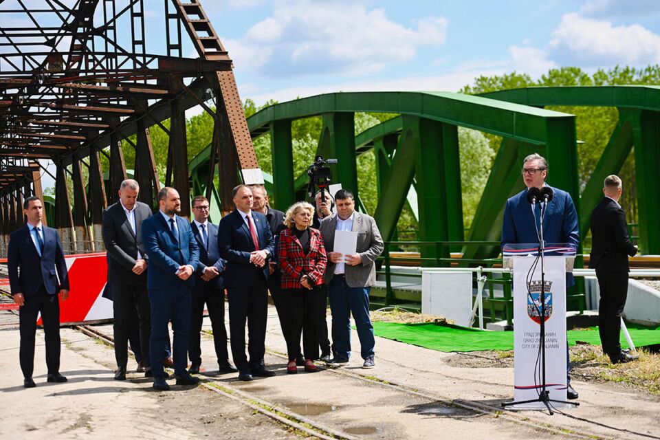 Aleksandar Vučić na otvaranju novog mosta u Tomaševcu (1).jpg