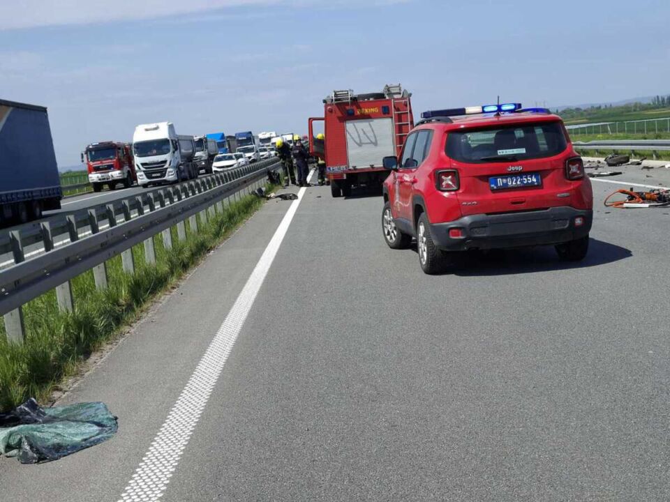 Prve fotografije nesreće kod Rume (1).jpg