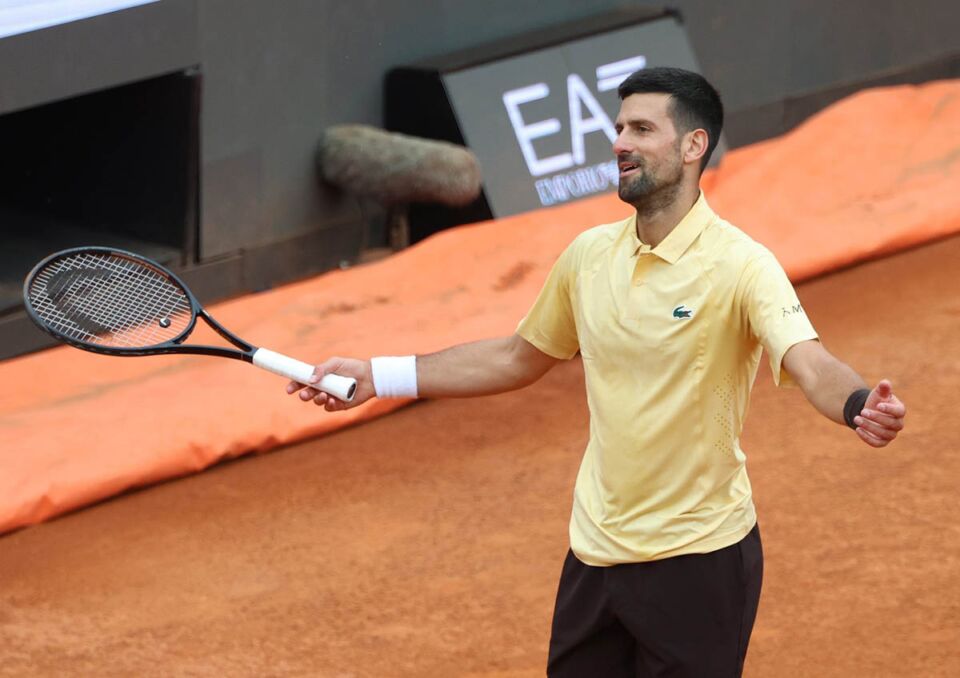 Novak Đoković  Dino Prižmić 2.jpg