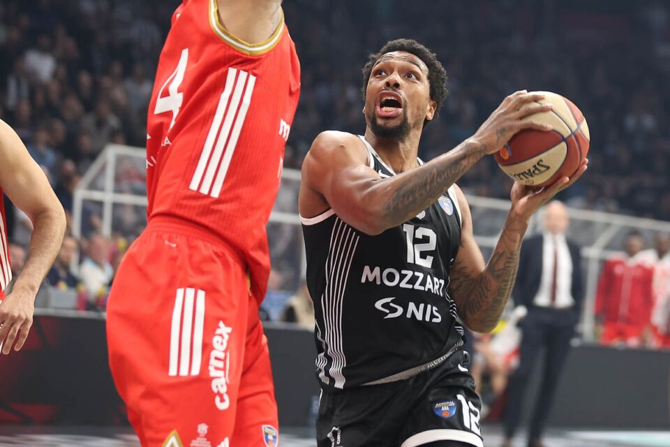 Crvena Zvezda - Partizan (1).jpg