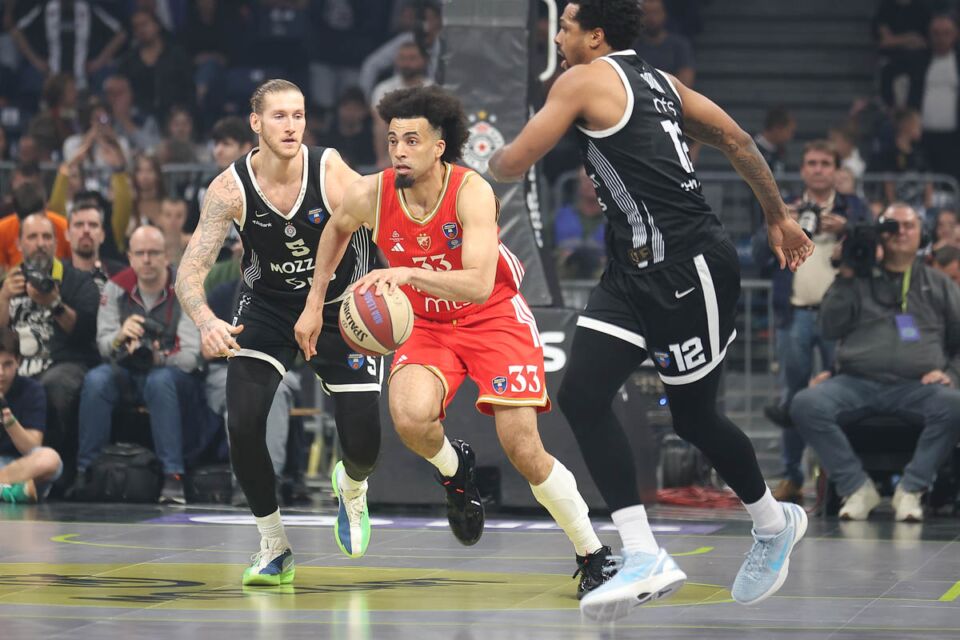 Crvena  Zvezda - Partizan (4).jpg