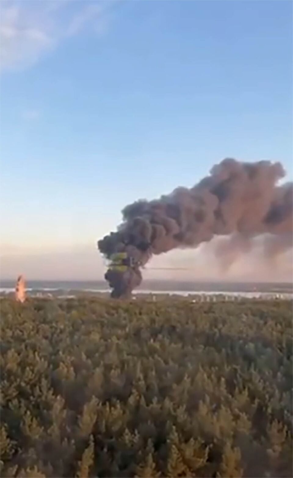 Ukrajinski napad dronovima na Stavropoljski kraj i Tatarstan u Rusiji (1).jpg