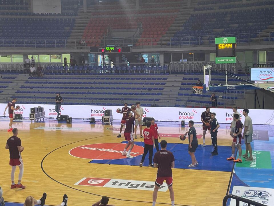 Spartak FMP zagrevanje 5.jpg