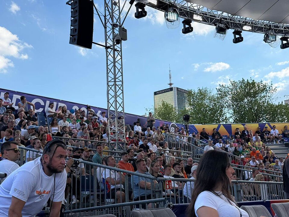 Atmosfera pred meč Srbije i Holandije 3.jpg