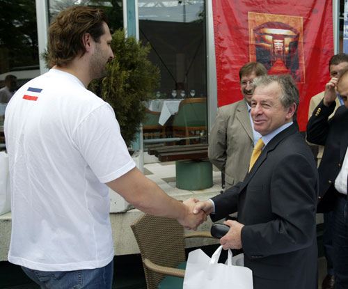 Vaterpolisti "daruju čini" fudbalerima