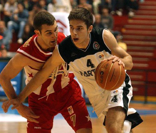 Partizan pobednik 174. "večitog derbija"