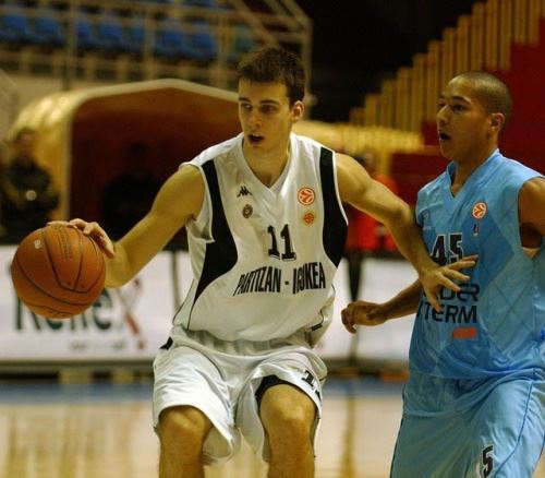 Pobedi nije imao ko da se raduje