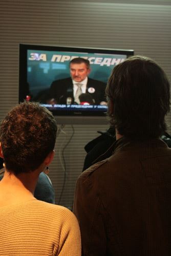 Izborna noć: Srbija bira predsednika