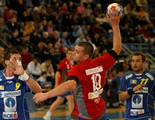 Srpski rukometaši "zagrejali" Beograđane