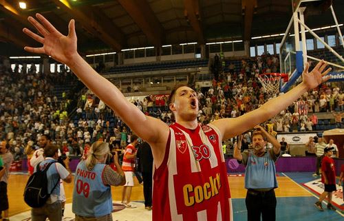 Zvezdi još jedna bitka u grotlu Pionira