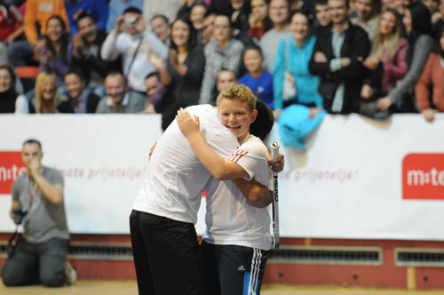 Veliki ljudi Novak i Viktor!