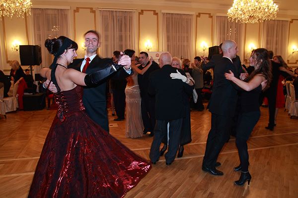 Svila i kadifa na Svetosavskom balu