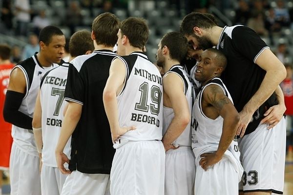 Crno-beli u finalu po navici