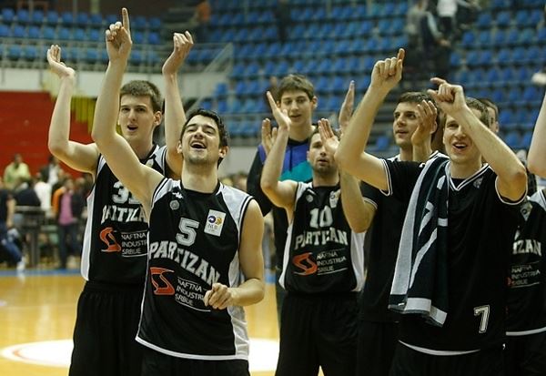 Crno-beli ne prestaju da slave