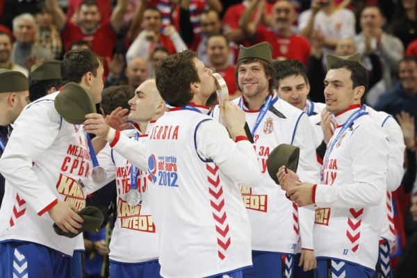 Rukometaši okovani u srebro