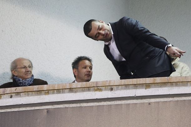 "Večiti" se zagrlili