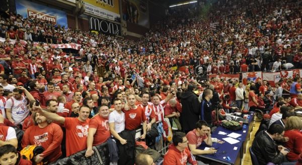 Pionir u crveno-belom, za promenu...