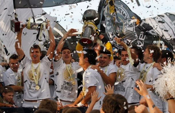 Grupa JNA, slavlje, titula!