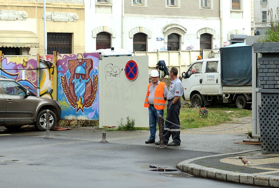 Nastavlja se izgradnja tržnog centra u Rajićevoj ulici.