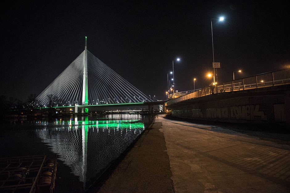 Pozeleneo Most na Adi