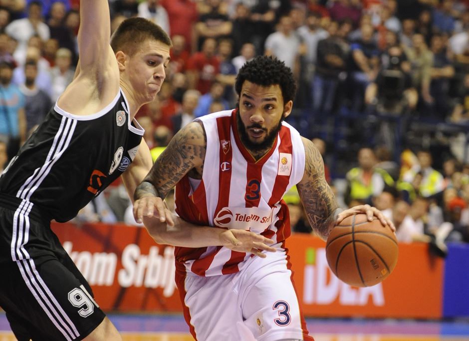 Crvena Zvezda pobedila Partizan i povela u plej-ofu ABA lige. 