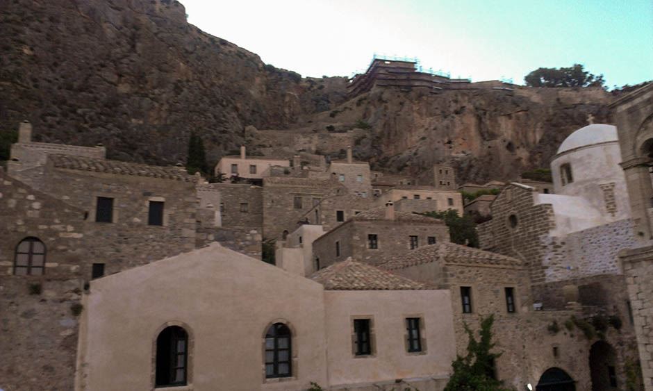 Grčka: Bukte požar, kritično kod Atine