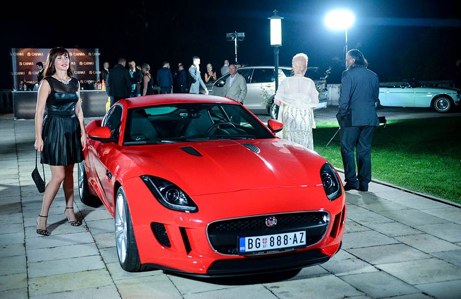 24 sata elegancije na Belom dvoru