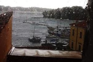 Rovinj pod vodom: Svi u kućama