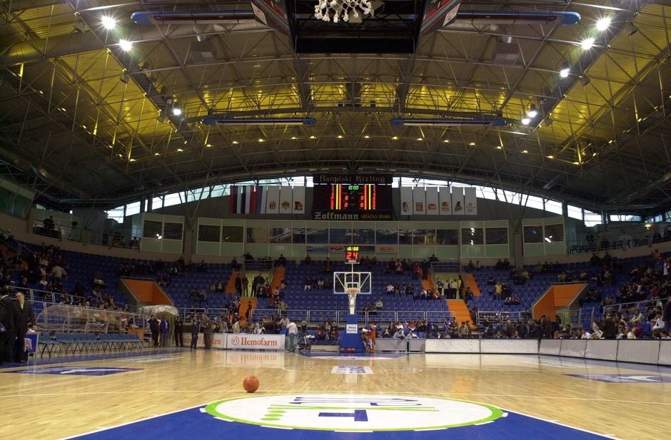 Zvezda Efes igraju u hali Milenijum, Vršac
