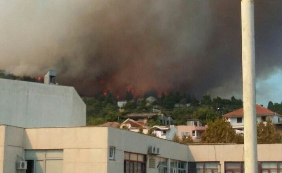 Požar u Ulcinju