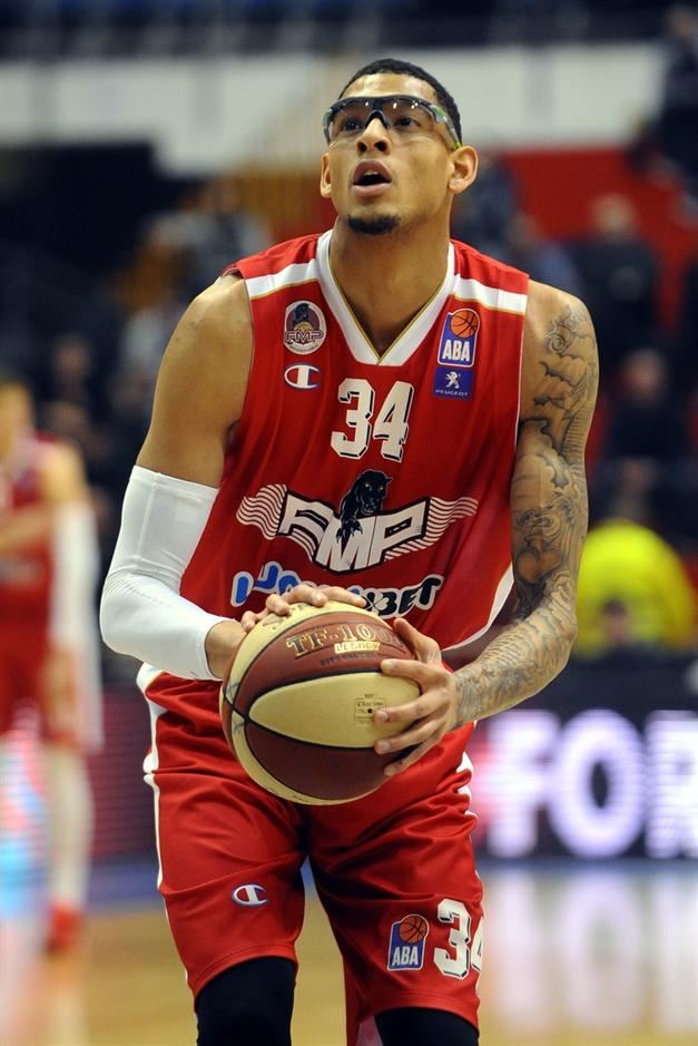 Ajzea Ostin: Više nikad Srbija, bežite odavde