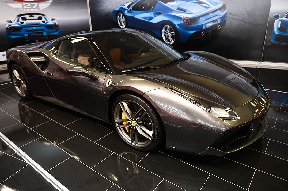 Najbrži automobil Sajam automobila u Beogradu, Ferari spajder 488