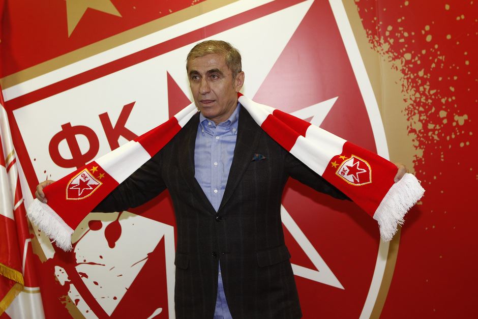 Zvezda - Čukarički: Đurovski precrtao Milijaša, Ruiza i Sikimića