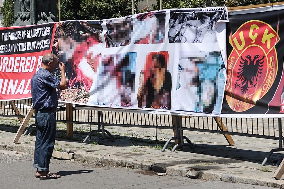 Inicijativa mladih - pomen žrtvama Srebrenice