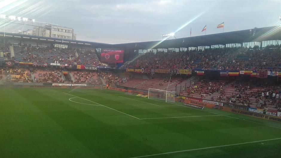 Navijači Sparte posle poraza od Zvezde