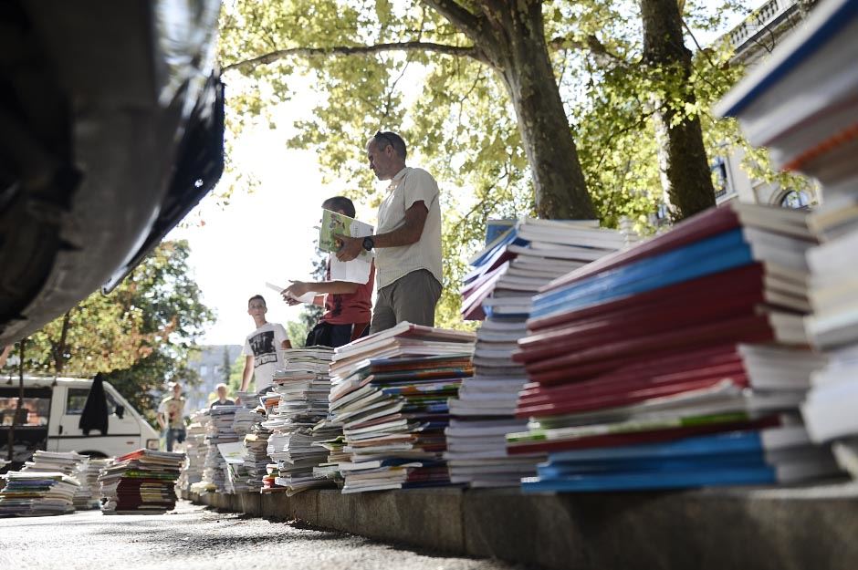 Prodaja udžbenika kosovska ulica
