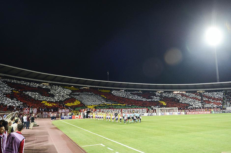 Delije, koreografija navijača Crvene zvezde.